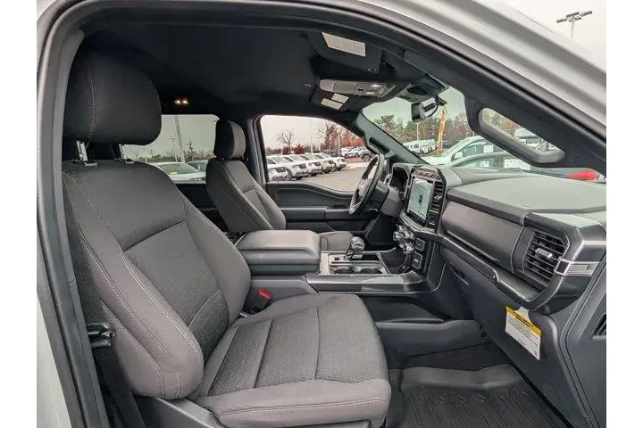 $39792 : Ford F-150 2023 4x4 XLT 4dr image 10