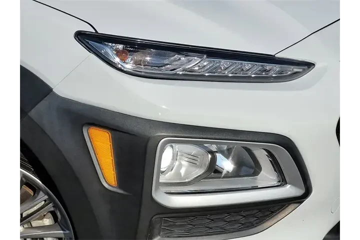 $13688 : Hyundai KONA 2021 AWD SEL 4d image 10