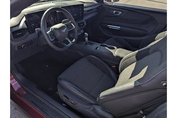 $29999 : Ford Mustang 2025 EcoBoost 2 image 8