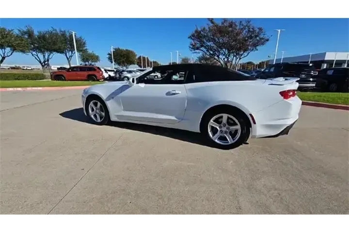 $24987 : Chevrolet Camaro 2023 LT 2dr image 5