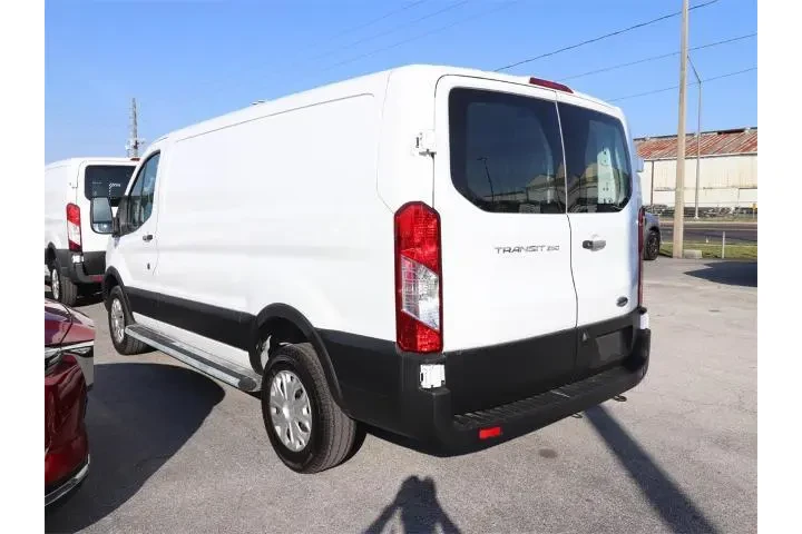 $33085 : Ford Transit 2024 250 3dr LW image 4