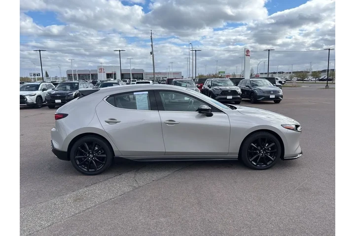 $36999 : 2025 3 2.5 Turbo Premium Plus image 4