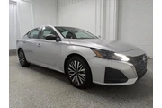 $21897 : Nissan Altima 2024 2.5 SV 4d thumbnail