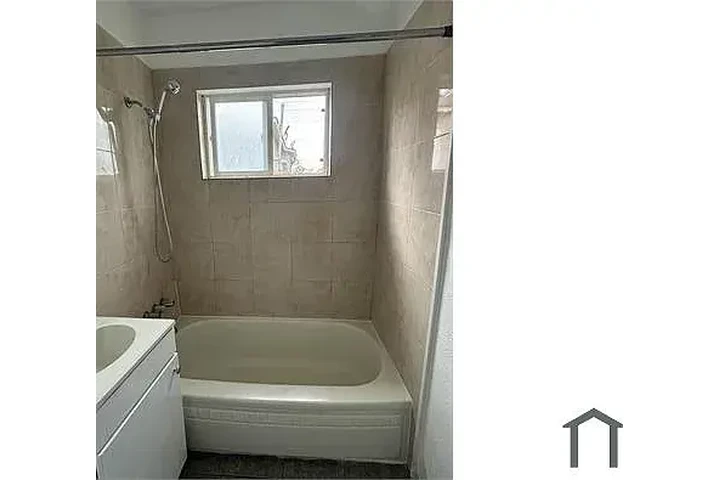 $2295 : Affordable Two Bedrooms image 7
