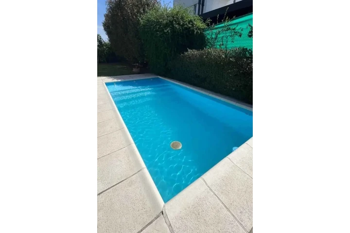 POOL FIBERGLASS image 2