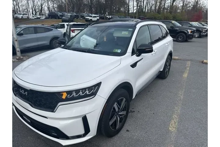 $26988 : Kia Sorento 2023 EX 4dr SUV image 2