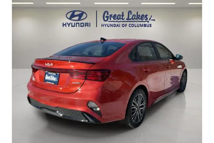 $18233 : Kia Forte 2023 GT-Line 4dr S image 5