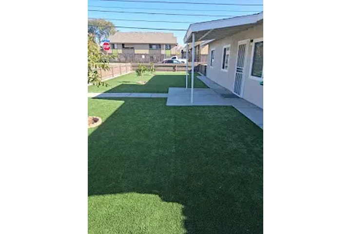 SE RENTA CASA EN PERRIS image 4