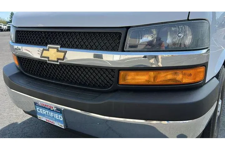 $35484 : Chevrolet Express 2024 2500 image 9