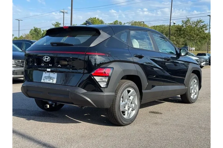 $25220 : Hyundai KONA 2026 SE 4dr SUV image 9