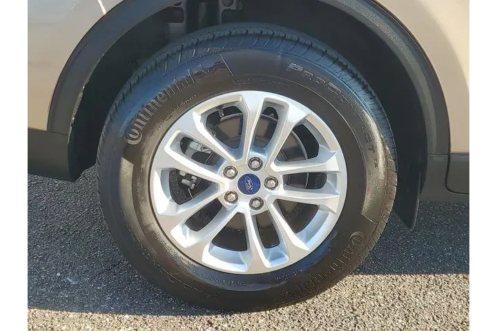 $17695 : Ford Escape 2020 AWD SE 4dr image 5