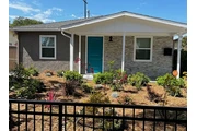 This large 950sq' home include en Los Angeles
