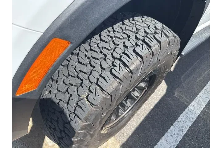 $37999 : Ford Ranger 2025 4x4 XLT 4dr image 2