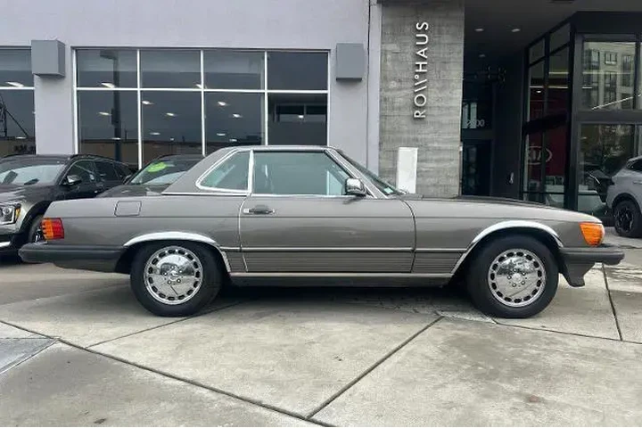 $27900 : Mercedes-Benz 560-Class 1986 image 3