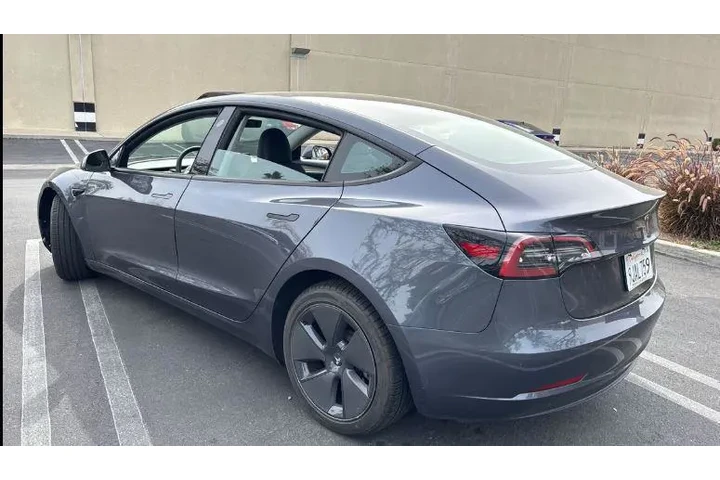 $29995 : Tesla Model 3 2023 4dr Sedan image 3
