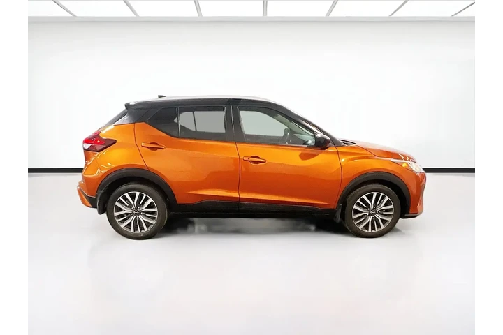 $16450 : Nissan Kicks 2023 SV 4dr Cro image 5