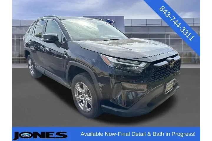 $28643 : Toyota RAV4 2023 XLE 4dr SUV image 1
