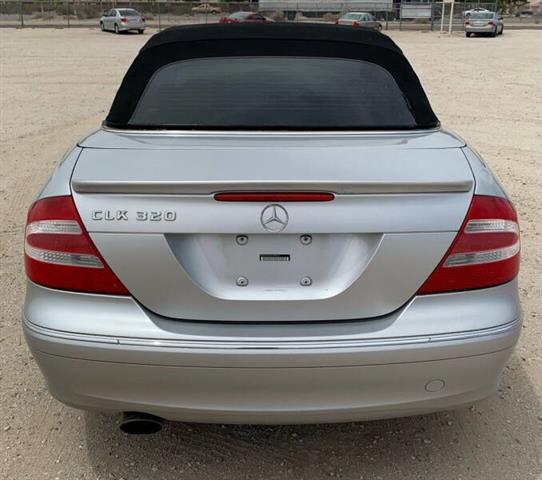 $3000 : 2005 Mercedes-Benz CLK CLK 320 image 5