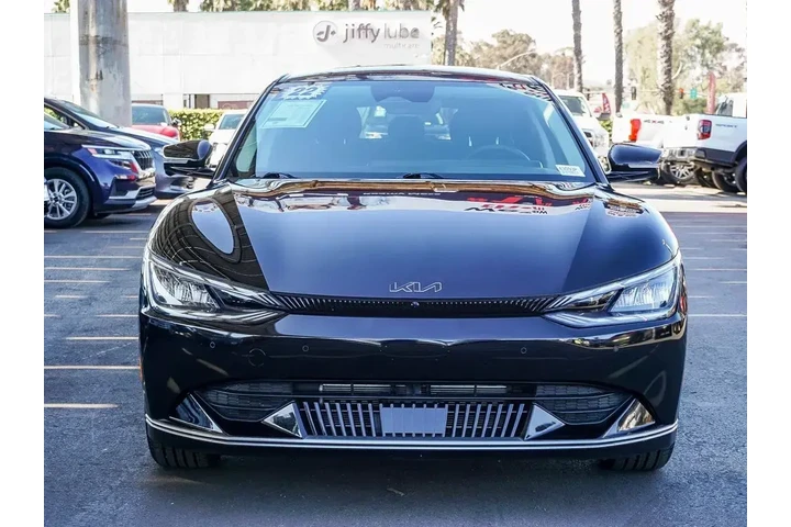 $24492 : Kia EV6 2022 AWD Wind 4dr Cr image 2