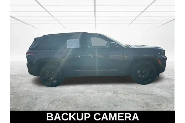 $28835 : Jeep Grand Cherokee 2023 4x2 image 4