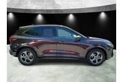 $26485 : Ford Escape 2023 AWD ST-Line thumbnail