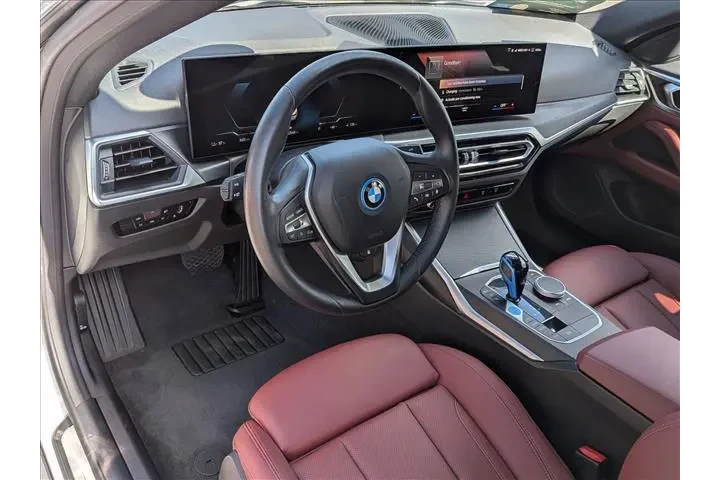 $32540 : BMW i4 2023 eDrive35 Gran Co image 10