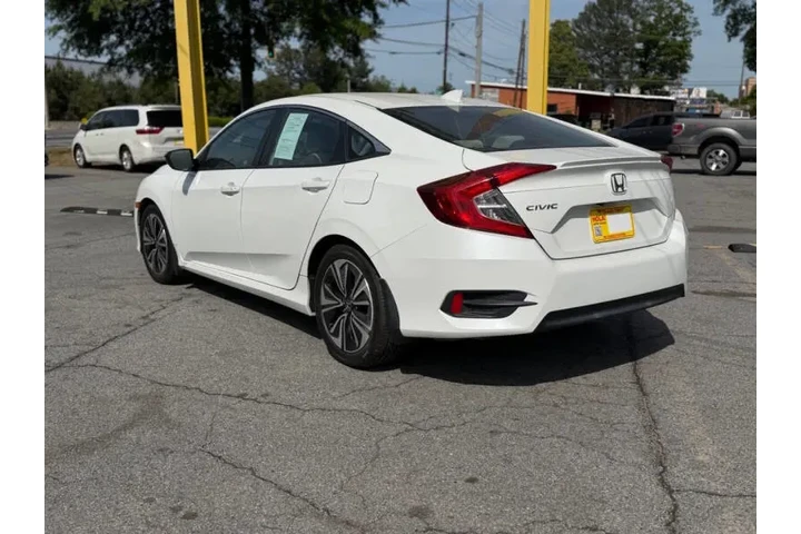 2016 Civic EX-T image 5