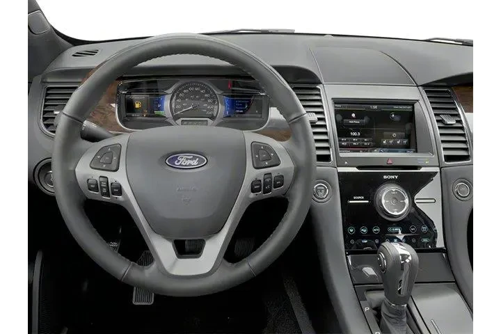 Ford Taurus 2013 SEL 4dr Sed image 4