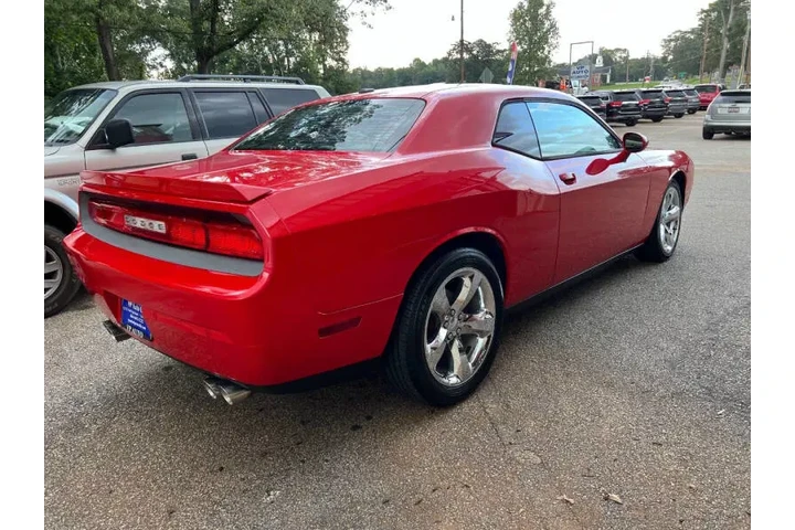 $11999 : 2014 Challenger SXT image 5
