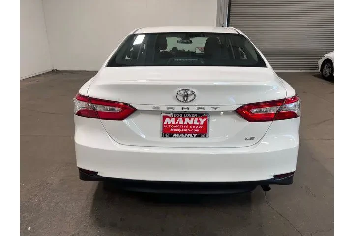 $19997 : Toyota Camry 2018 LE 4dr Sed image 4