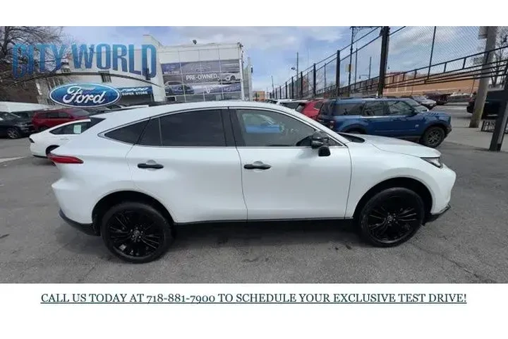 $34288 : Toyota Venza 2023 AWD LE 4dr image 4