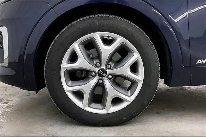 $17990 : Kia Sorento 2020 AWD SX V6 4 image 10