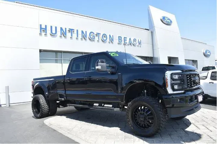 $97990 : Ford F-350 Super Duty 2025 4 image 1