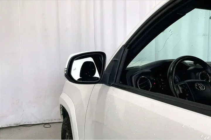 $35791 : Toyota Tacoma 2023 4x4 TRD P image 10
