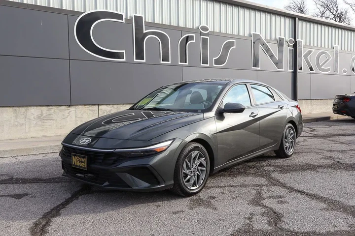 $18288 : 2024 Elantra SEL IVT image 1