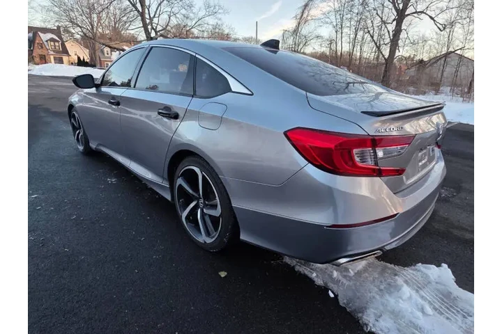$26500 : 2022 Accord Sport image 4
