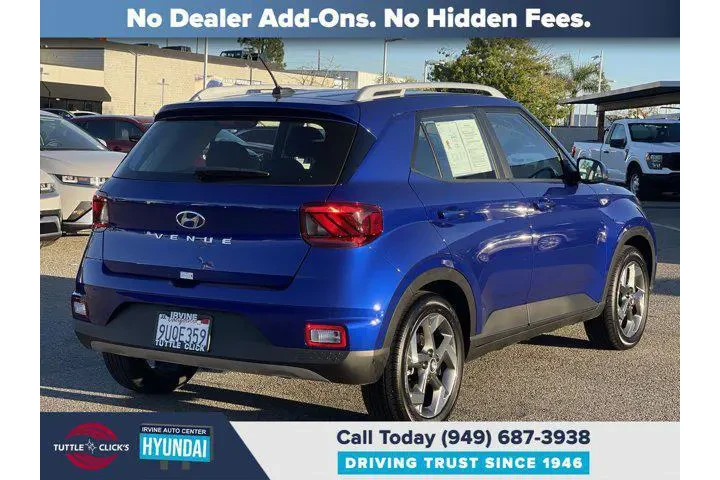 $19988 : Hyundai VENUE 2025 SEL 4dr C image 6