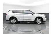 $17495 : Mitsubishi Outlander 2022 AW thumbnail