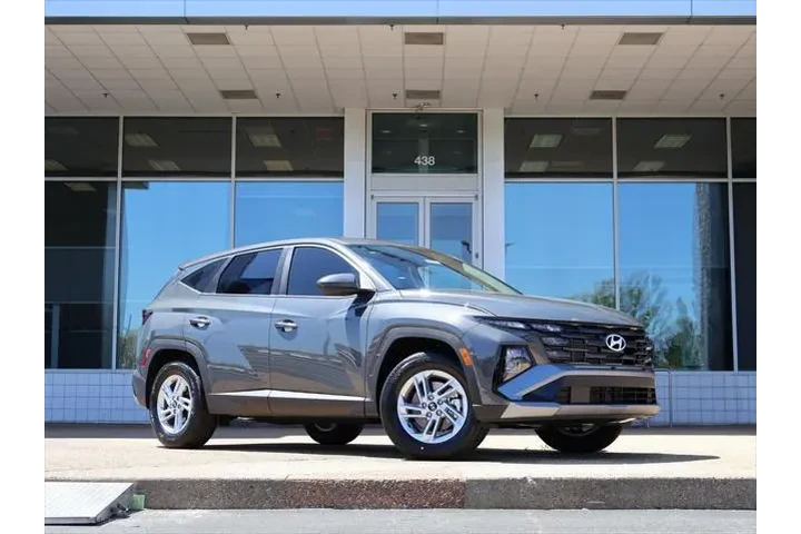 $29724 : Hyundai TUCSON 2025 SE 4dr S image 1