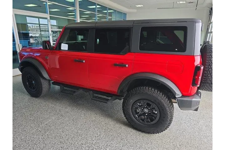 $36299 : Ford Bronco 2022 4x4 Badland image 2