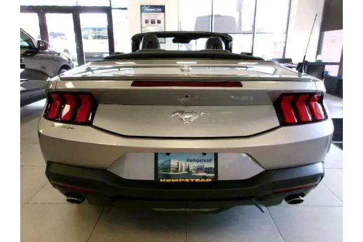 $37295 : Ford Mustang 2025 EcoBoost 2 image 4
