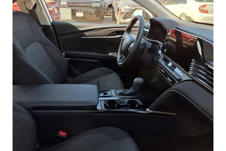 $30989 : Toyota Camry 2025 LE 4dr Sed image 9