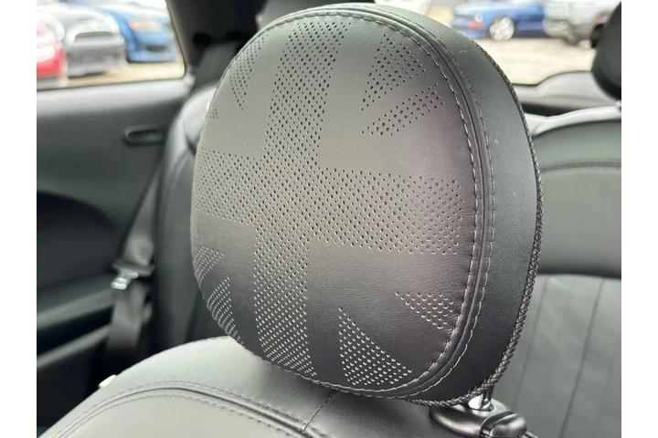 2021 MINI HARDTOP 2 DOOR COOP image 3