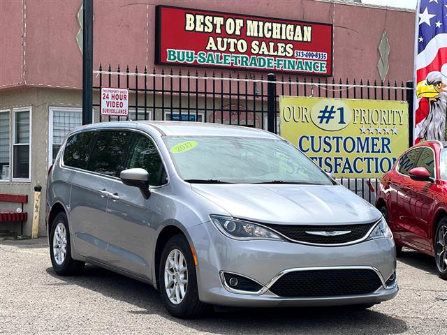 $12999 : 2017 Pacifica image 1