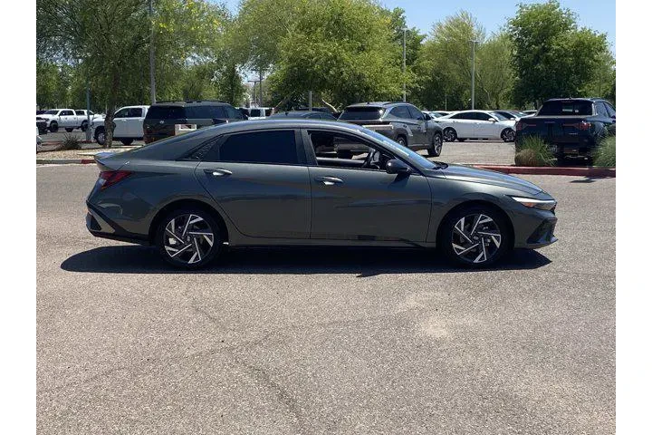 $21129 : Hyundai ELANTRA 2025 SEL Spo image 2