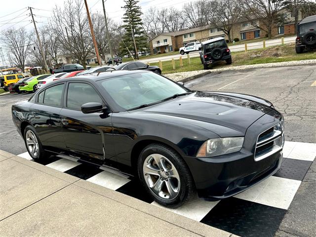 $12991 : 2013 Charger 4dr Sdn RT Plus image 2