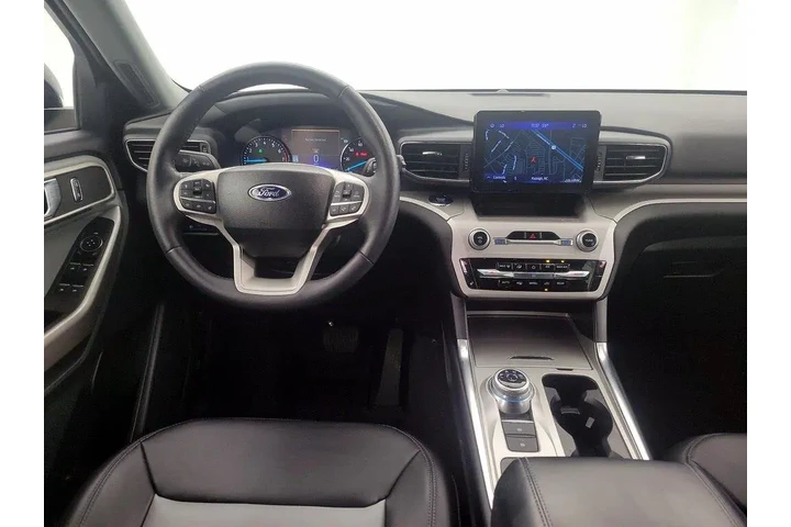 $32998 : Ford Explorer 2024 XLT 4dr S image 10