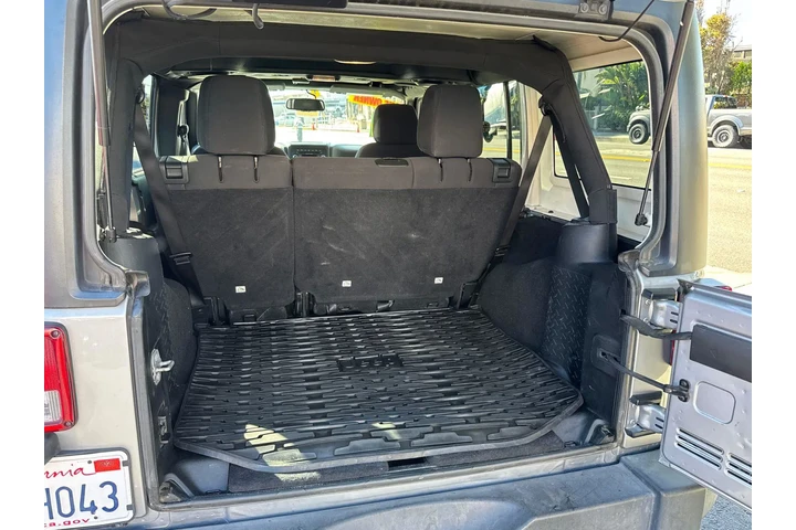 $13995 : Jeep Wrangler Unlimited 2014 image 7