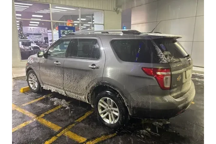 $8990 : Ford Explorer 2014 AWD XLT 4 image 5