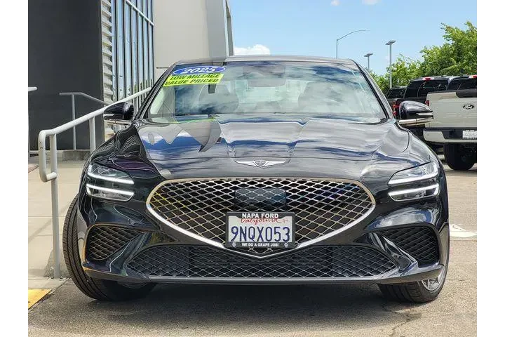 $34800 : Genesis G70 2025 2.5T Standa image 2